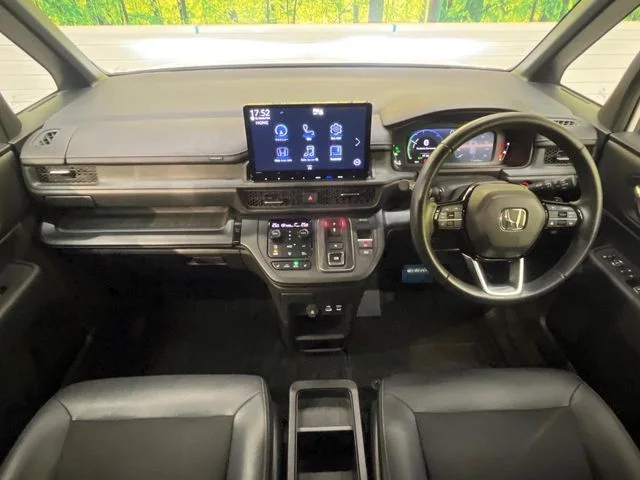 Honda STEPWAGON e:HEV SPADA ベースグレード photo 2