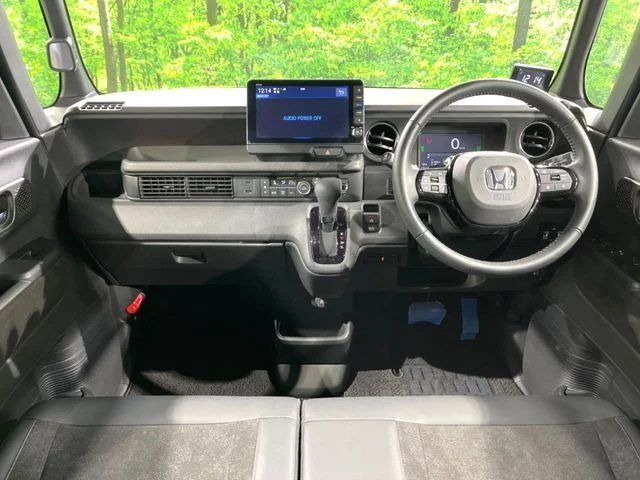 Honda N BOX CUSTOM ターボ photo 2