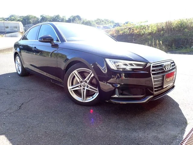 Audi AUDI A4 45TFSIクワトロマイスタシュトュック 2020