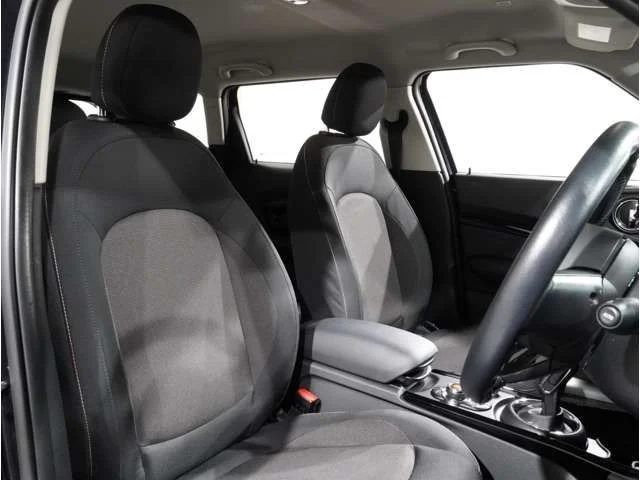 Bmw MINI COOPER D CLUBMAN ベースグレード photo 4
