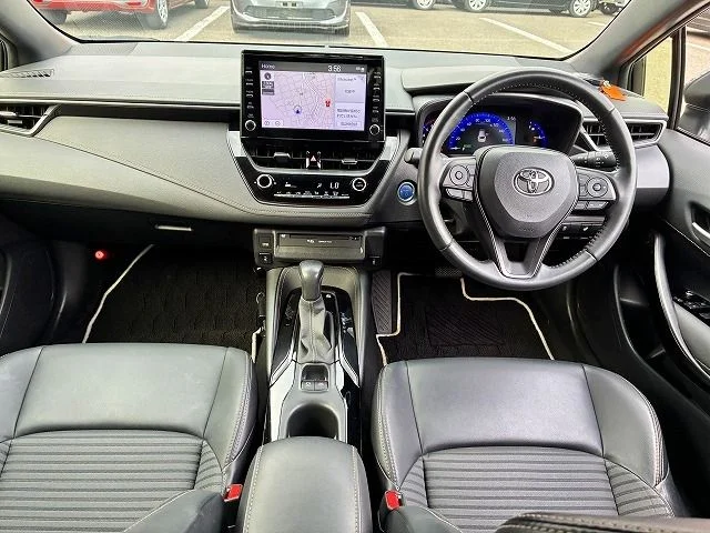 Toyota COROLLA TOURING HYBRID W×B photo 3