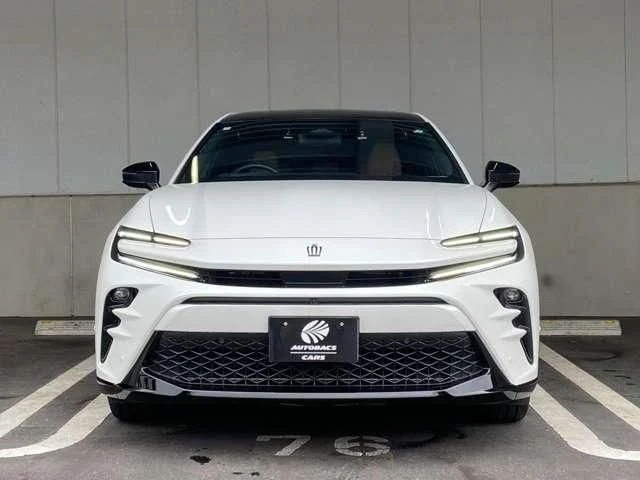 Toyota CROWN SPORT Z photo 3