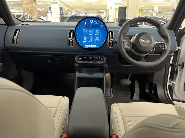 Bmw MINI COUNTRYMAN D photo 2
