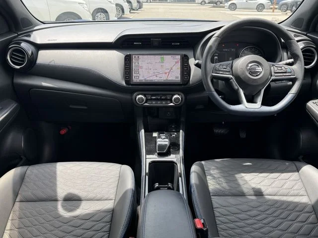 Nissan KICKS オーテック photo 2