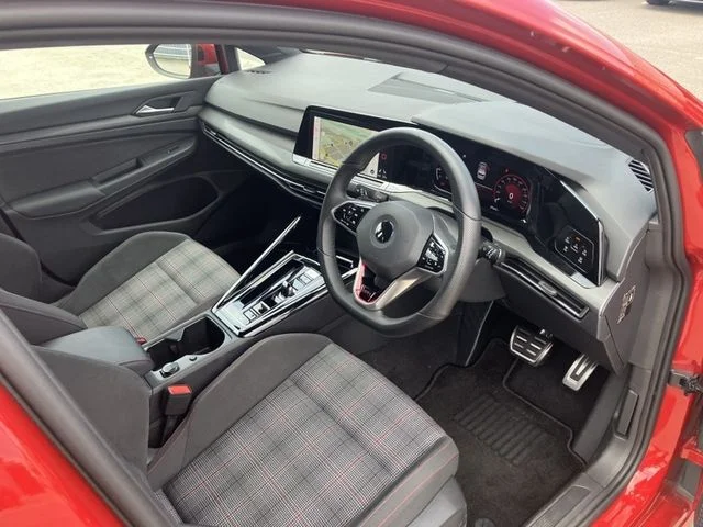 Volkswagen VOLKSWAGEN GOLF GTI ベースグレード photo 2