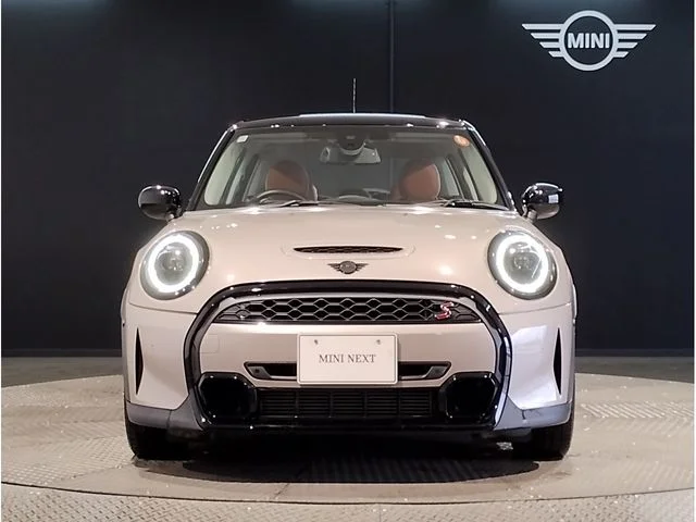 Bmw MINI COOPER SD 5DOOR ベースグレード photo 4