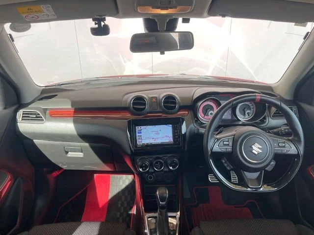 Suzuki SWIFT スポーツ photo 2