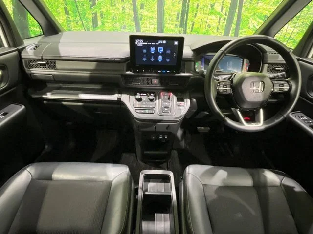 Honda STEPWAGON e:HEV SPADA ベースグレード photo 2