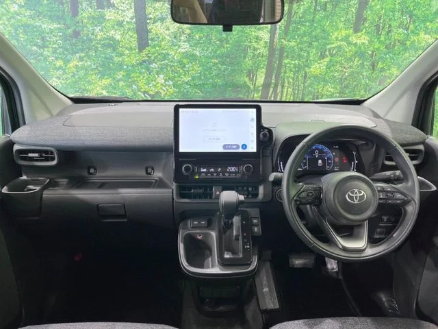 Toyota SIENTA Z photo 2