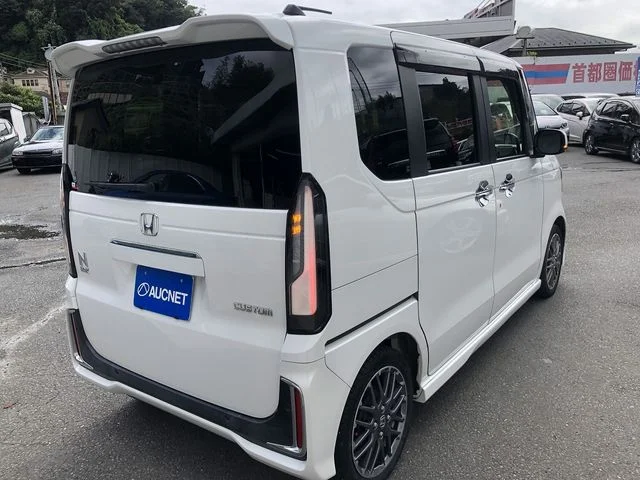 Honda N BOX CUSTOM ターボ photo 2