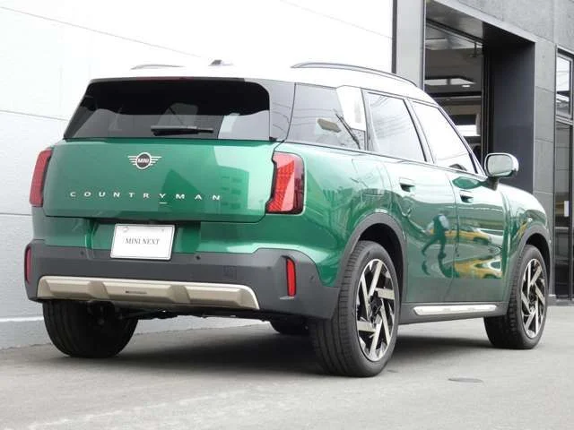 Bmw MINI COUNTRYMAN D photo 2