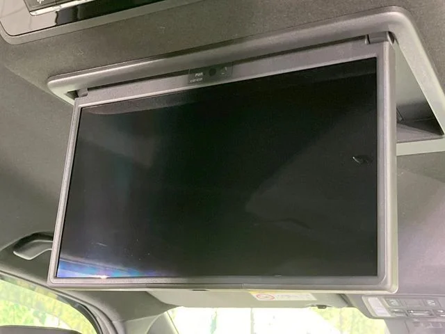 Toyota VOXY HYBRID S−Z photo 3