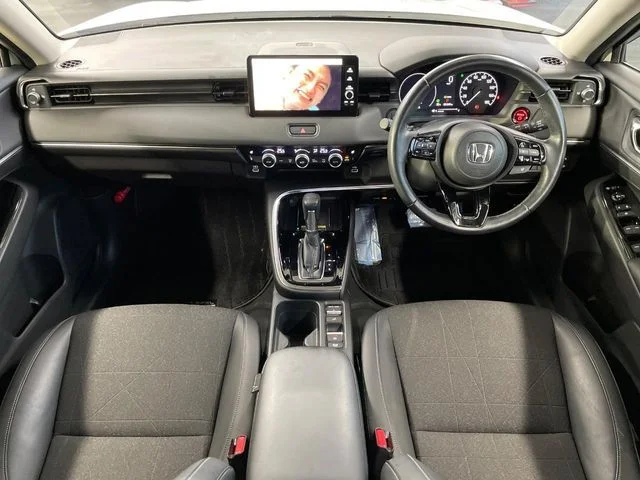 Honda VEZEL e:HEV Z photo 4