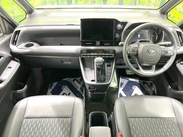 Toyota NOAH S−Z photo 2
