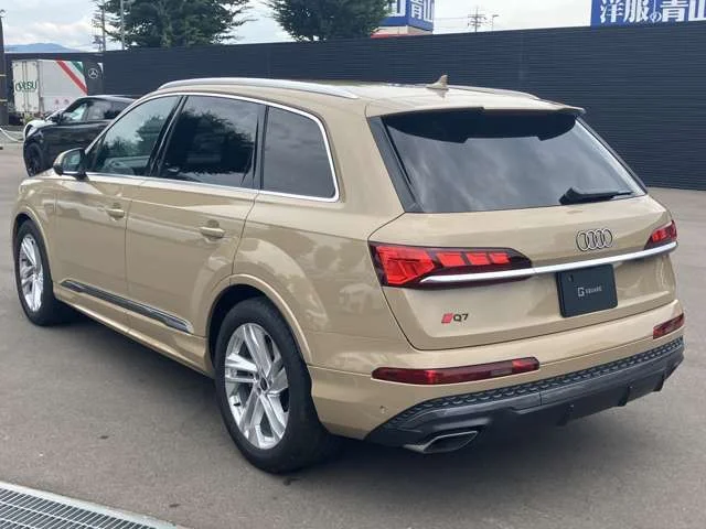 Audi AUDI Q7 50　TDI　クワトロ　Sライン photo 2