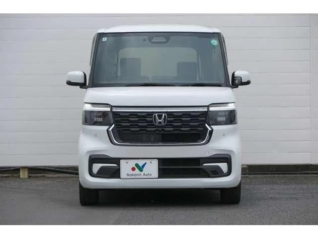 Honda N BOX CUSTOM ターボ photo 2