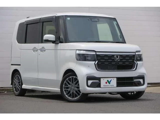 Honda N BOX CUSTOM ターボ photo 3