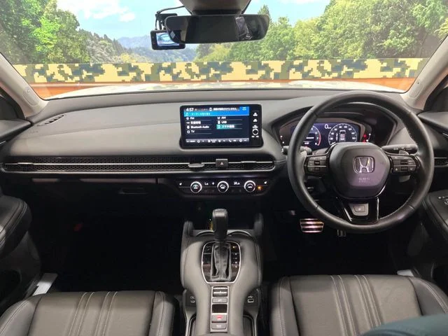 Honda ZR-V Z photo 2