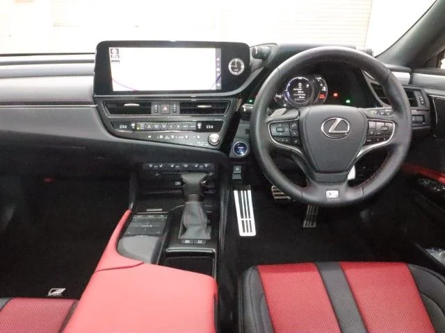 Toyota LEXUS ES300h Fスポーツ photo 3