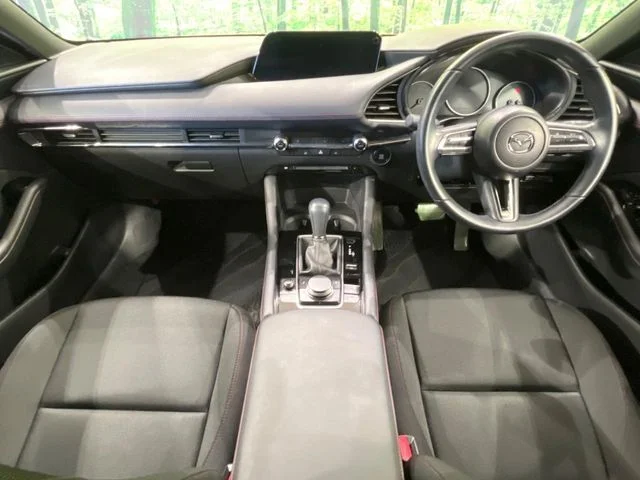 Mazda MAZDA3 FASTBACK 15S　ブラックトーンエディション photo 2