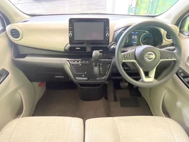 Nissan DAYZ X photo 2