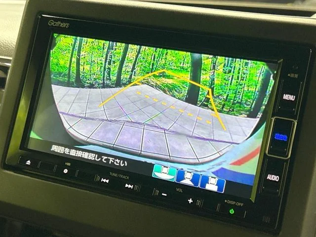 Honda N BOX CUSTOM L photo 4