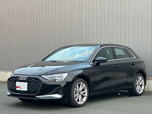 Audi AUDI A3 SPORTBACK 30　TFSI　アドバンスド 2025