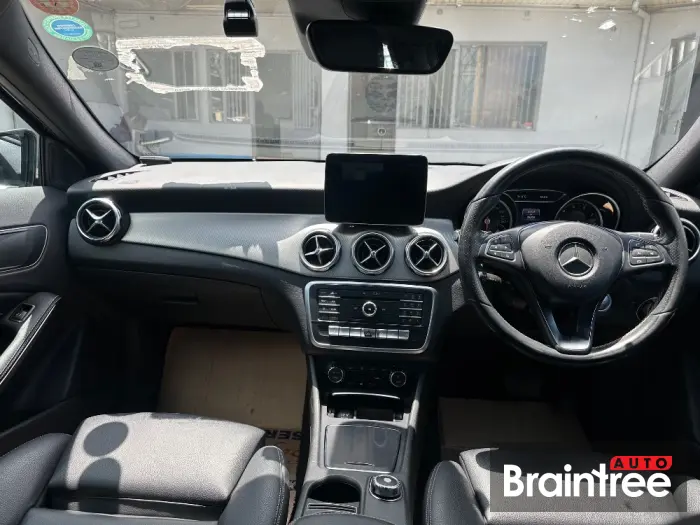 Mercedes A-Class A180 — Boot