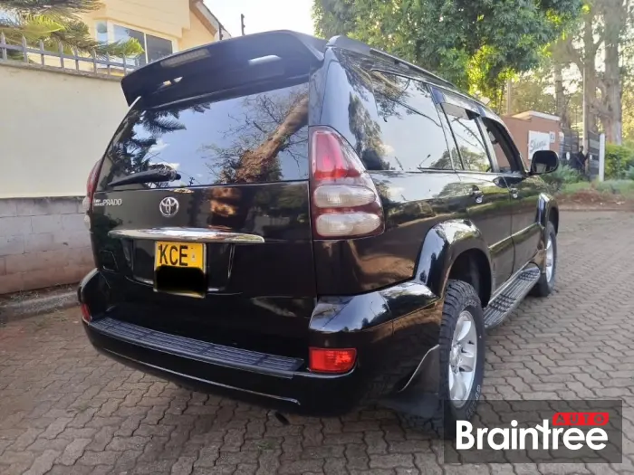 Toyota Land Cruiser Prado Tx — Boot