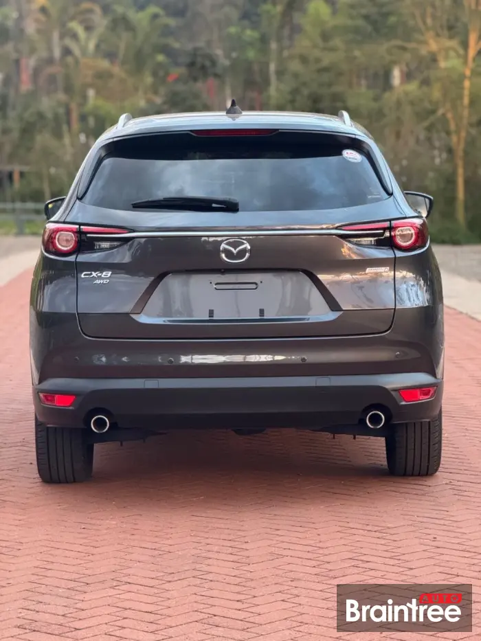 Mazda CX-8 Xd L Package — Steering & Dash