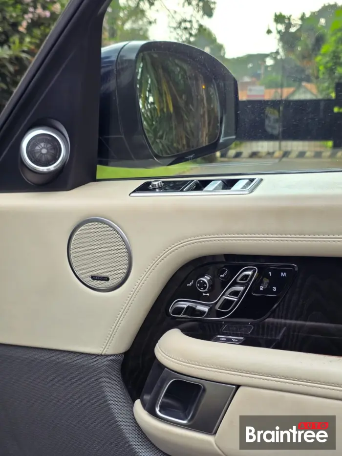 Landrover Range Rover  T/c  5 Door 530PS Autobiography — Engine