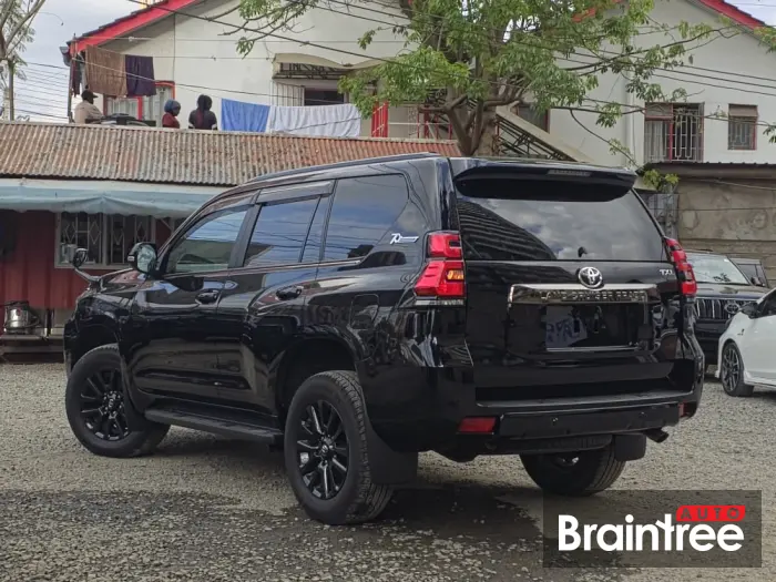 Toyota Land Cruiser Prado Tx L Package 70TH Anniversary Limited — Front Row